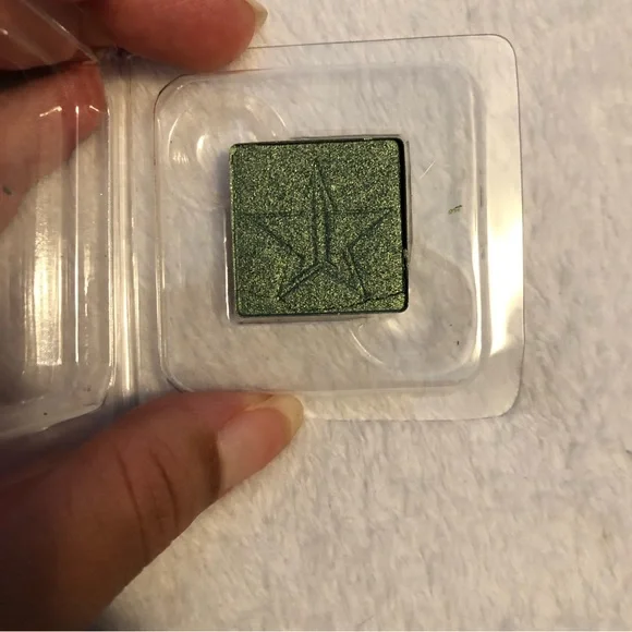 Jeffree Star Cosmetics Artistry Singles Eyeshadow Bundle! - Picture 4 of 4